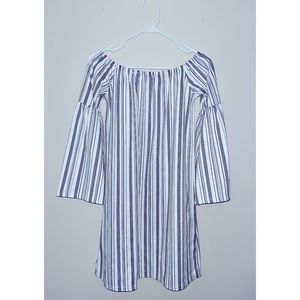 Boohoo black and white striped dress, off the shoulder, flared sleeves, Size 8